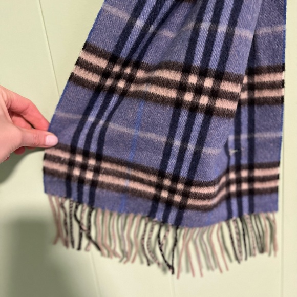 BURBERRY Cashmere Blue Tan Tartan Plaid Scarf Fringe Soft Designer Luxury - Picture 6 of 13